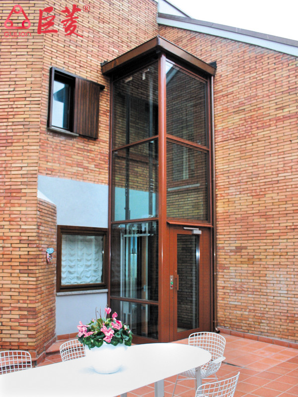 想安裝一臺(tái)3層帶地下室的別墅小電梯應(yīng)該考慮哪些方面？